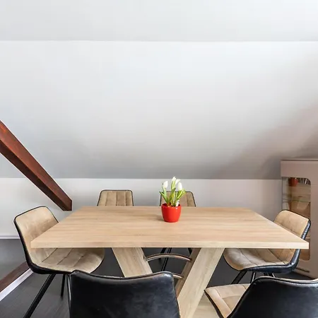 Apartment Panda